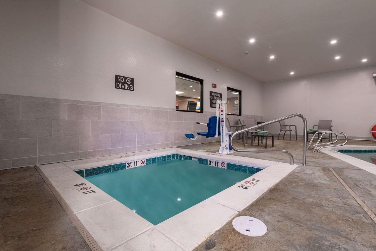 Mainstay Suites Colorado Springs East - Medical Center Area Экстерьер фото